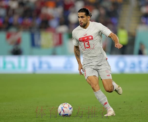 都体:米兰敲定迪亚兹 下周一可能达成最终协议 都体:米兰敲定迪亚兹 下周一可能达成最终协议