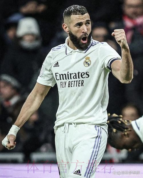 马里亚诺缺席训练 皇马阵中只剩本泽马一名中锋 马里亚诺缺席训练 皇马阵中只剩本泽马一名中锋