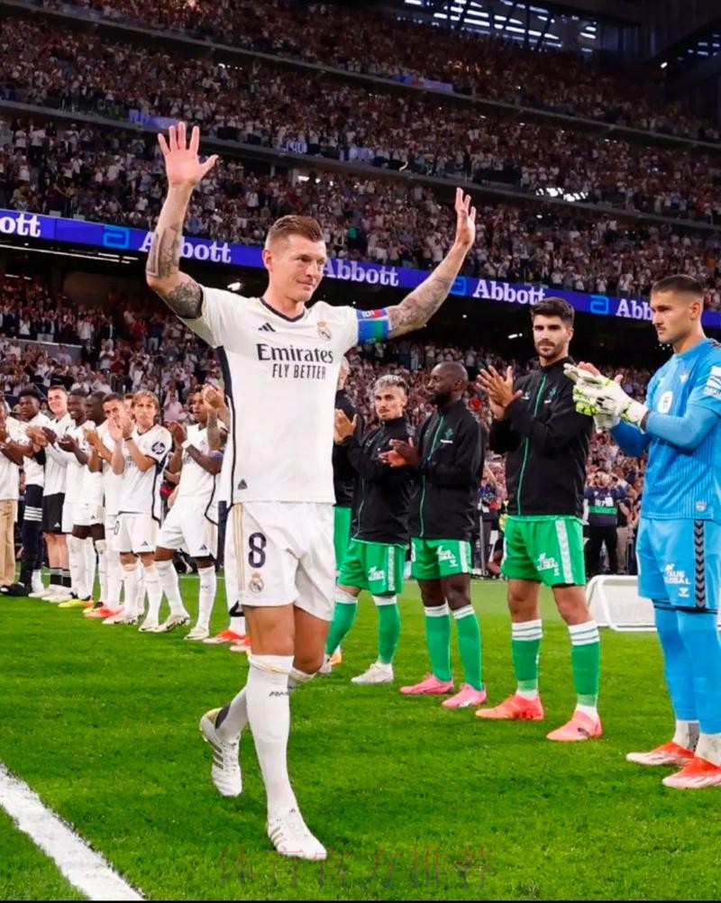 克罗斯谈未来:我将留在皇马再踢两年